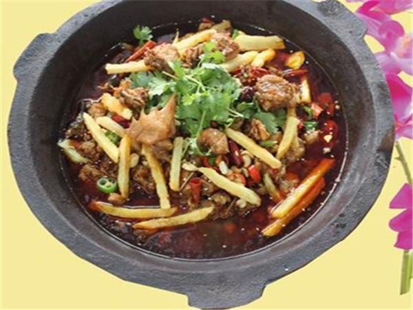 俏吧妹活雞館重慶跳鍋雞