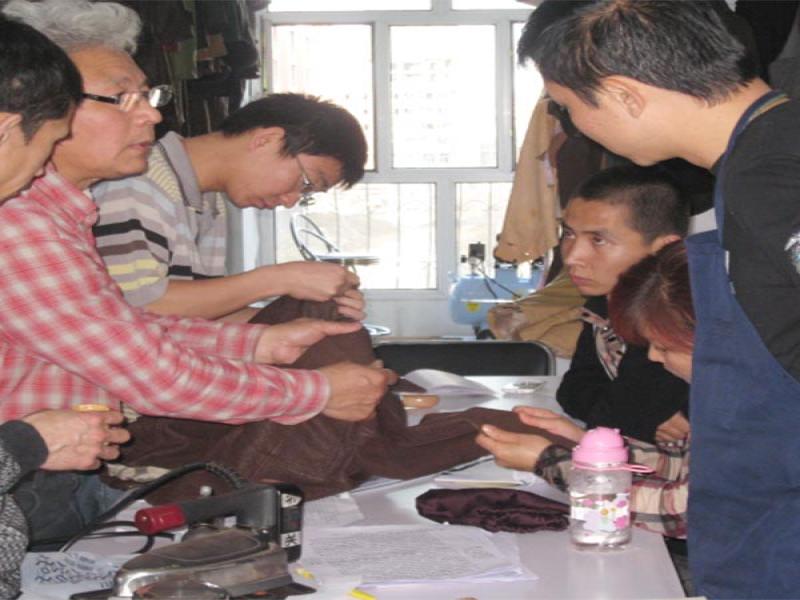 劉立新皮具護(hù)理