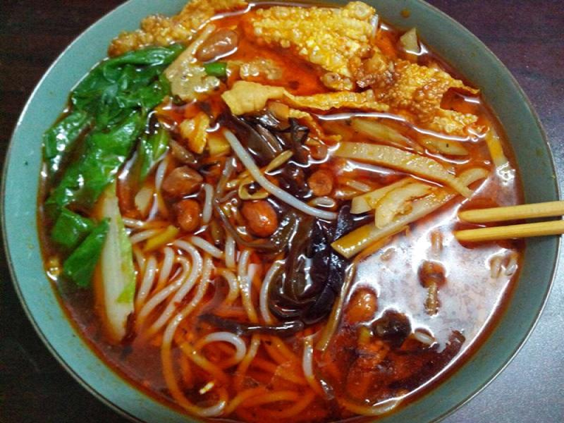 莫老爺螺滿地螺螄粉