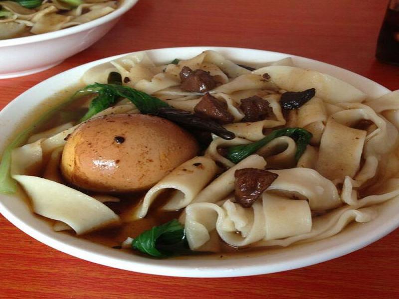 南波萬(wàn)牛肉板面