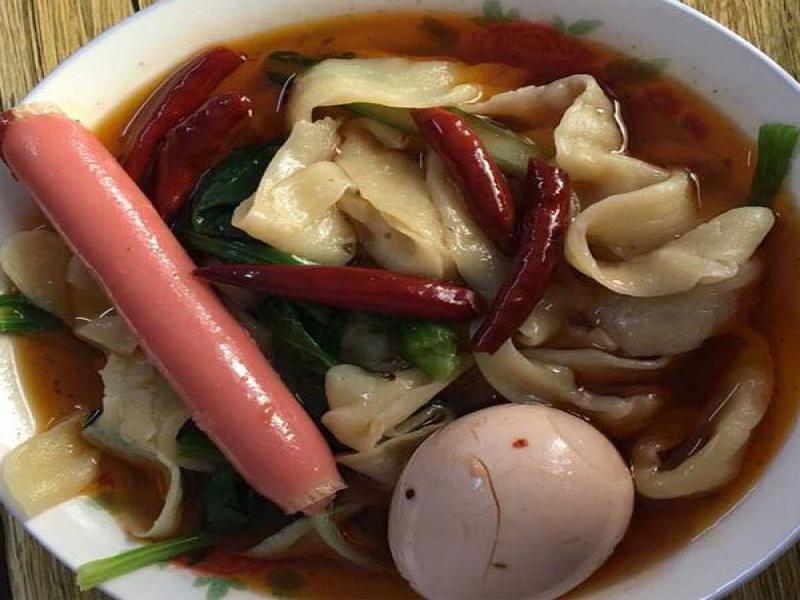 南波萬(wàn)牛肉板面