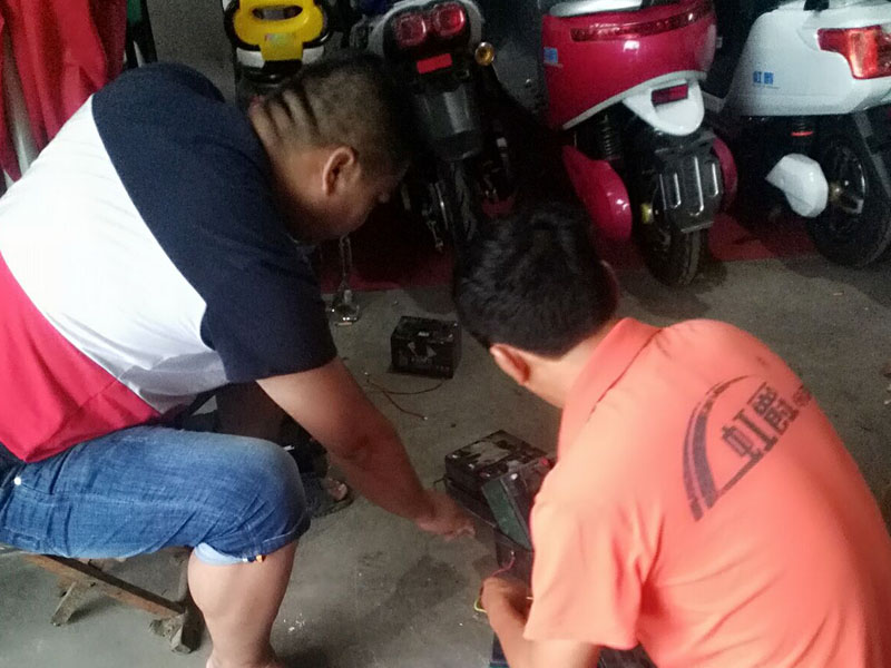 恒力手工電瓶修復