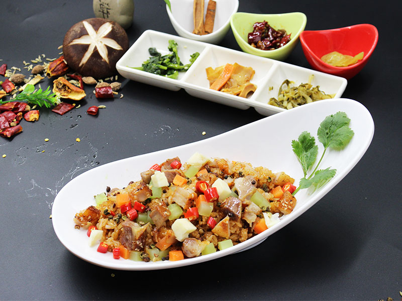 愛尚燜小豬烤肉燜飯