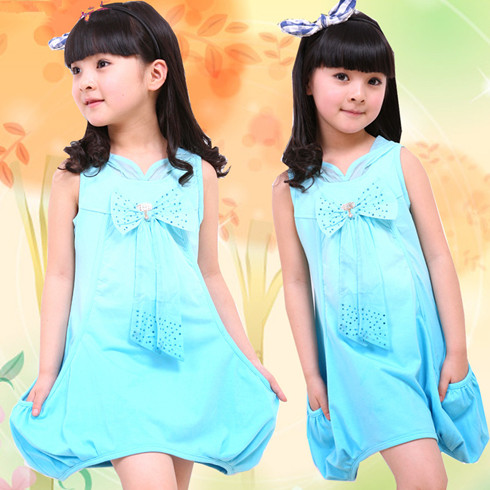 女童新款無(wú)袖清新夏季綠裙