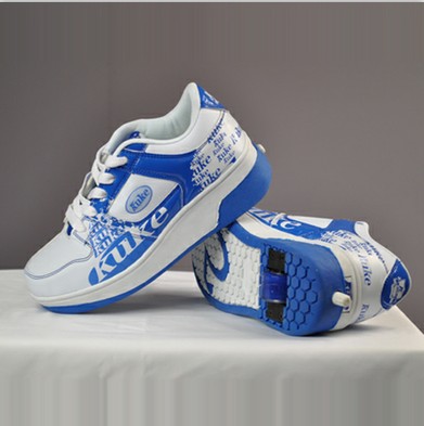 酷跑?白寶藍色運動鞋