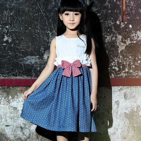 小喇叭無袖連衣裙