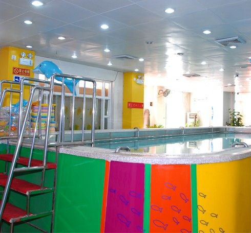 靚寶寶嬰幼兒游泳館