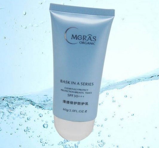 詩漫丹清透倍護(hù)防護(hù)乳