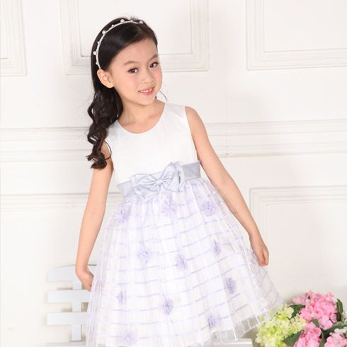 貝蕾爾淡雅蝴蝶結腰帶連衣裙