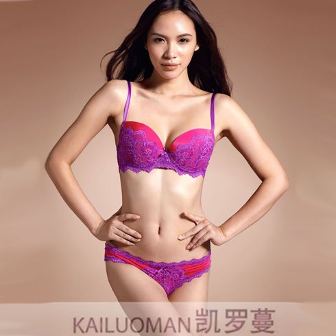 凱羅蔓恩內衣寵綻放系列