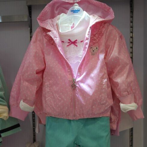 潮童天地童裝產品-女童風衣