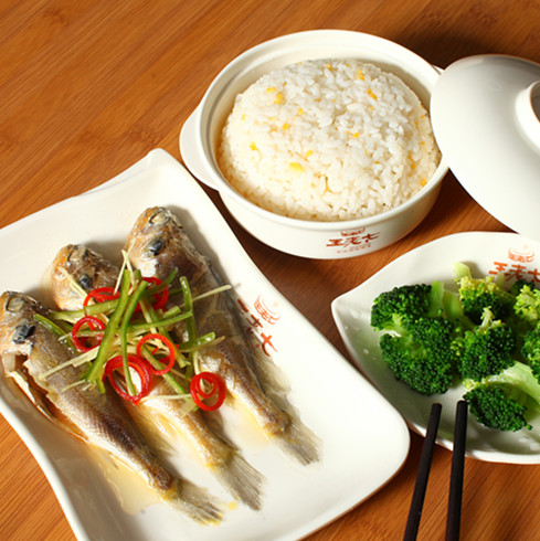 王老七蒸式營養管家-清蒸小黃魚