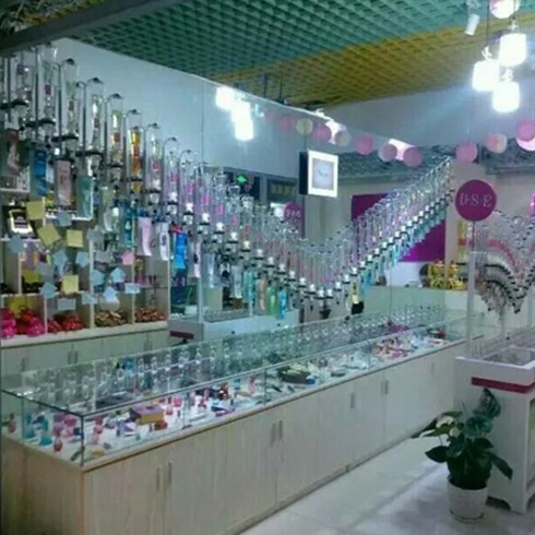 費洛蒙香水加盟店內產品擺設