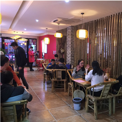 宋駝爺店內客流