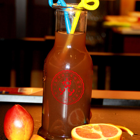 悅丫丫過(guò)橋米線(xiàn)-水蜜桃鮮柚汁