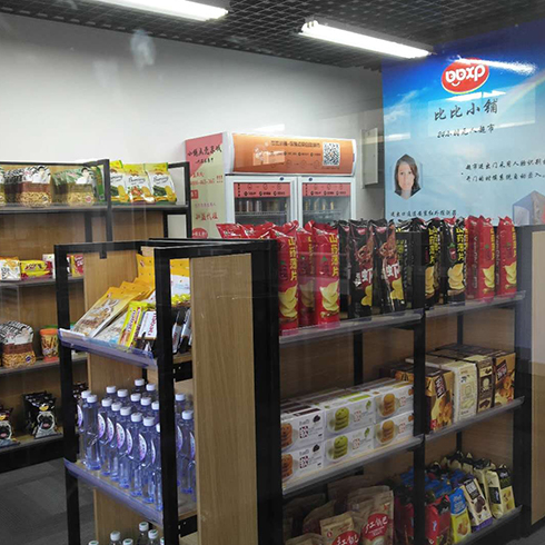 比比小鋪無人超市-休閑零食區
